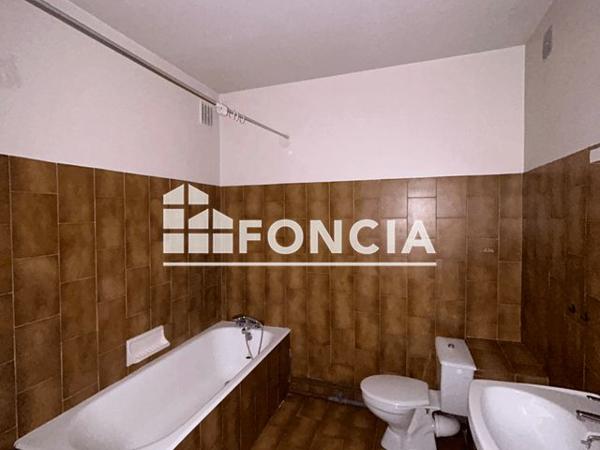 Location Studio 40.41 m² - 51 RUE DE LA REPUBLIQUE Montauban 82000