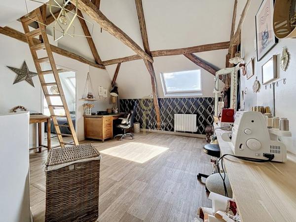 Maison mitoyenne 1 côté Linselles Secteur Linselles-Vallée Lys 184 m²