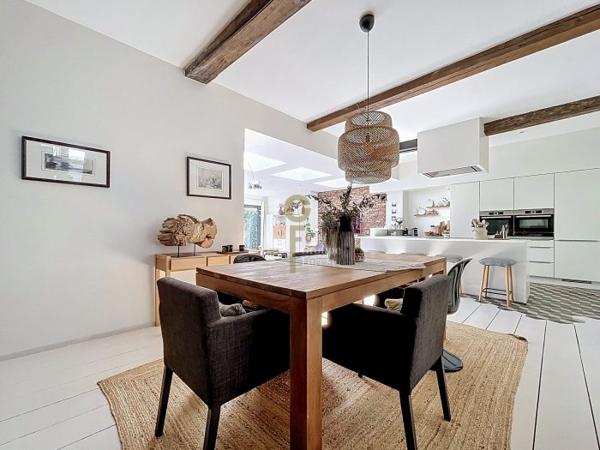 Maison mitoyenne 1 côté Linselles Secteur Linselles-Vallée Lys 184 m²