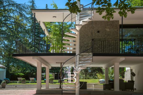 Tassin-la-Demi-Lune, Maison 6 Chambres -  440 m² à vendre