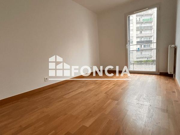 Location Appartement 3 pièces 62.1 m² - 199 RUE DU PARC Le Mee Sur Seine 77350