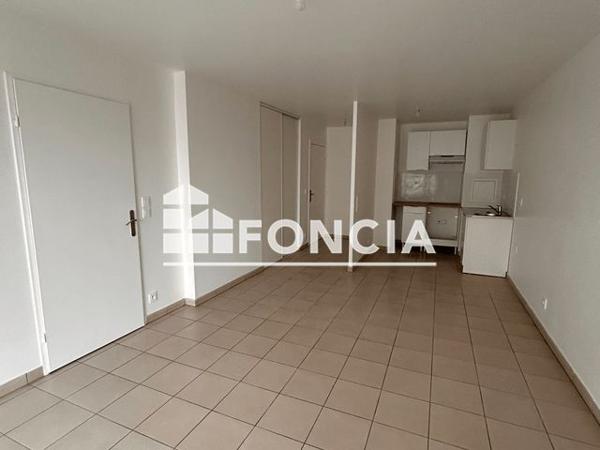 Location Appartement 3 pièces 62.1 m² - 199 RUE DU PARC Le Mee Sur Seine 77350