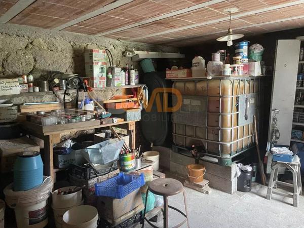 ancien corps de ferme avec dépendances une grange sur étable