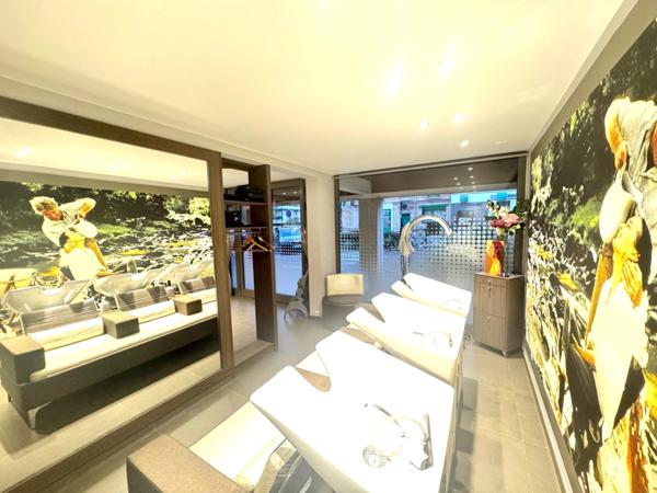 Fonds de commerce à vendre LE CHESNAY (78) - SALON DE COIFFURE 57 m² - CENTRE VILLE