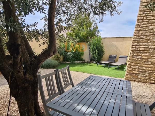 RDC avec jardin- Calme - Entièrement Meublé - 2 Places de Parking