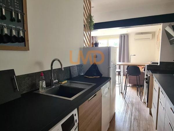 RDC avec jardin- Calme - Entièrement Meublé - 2 Places de Parking