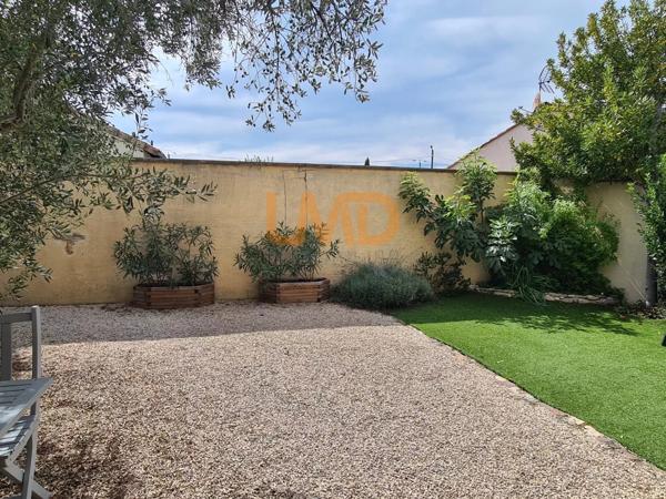 RDC avec jardin- Calme - Entièrement Meublé - 2 Places de Parking