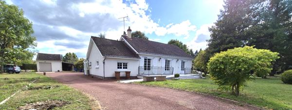 EXCLUSIVITE, Maison sur 2823m² de terrain et nombreuses dépendances