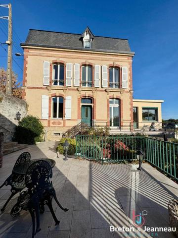 Maison de charme avec vue sur la Mayenne à Laval