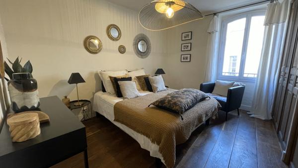 Saint-Tropez (83990) Saint-Tropez, magnifique appartement à deux pas du port