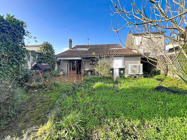 Maison à vendre à Pissotte - 5 pièces avec garage double