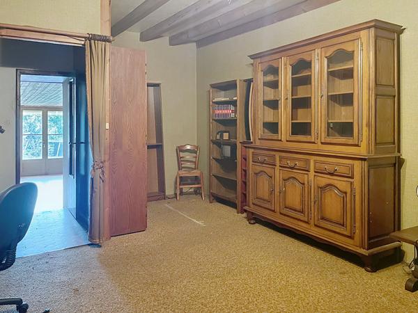 Maison à vendre à Pissotte - 5 pièces avec garage double