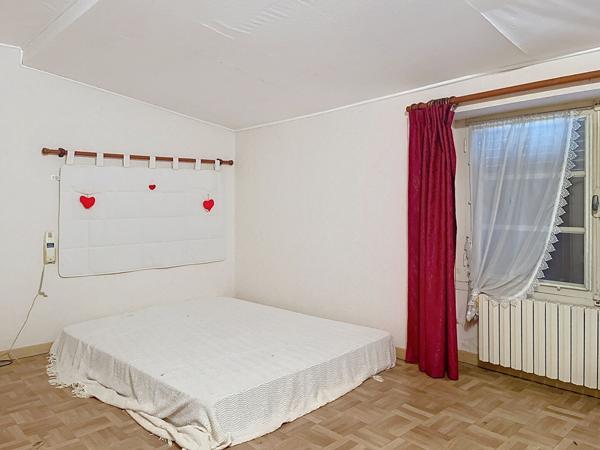 Maison à vendre à Pissotte - 5 pièces avec garage double