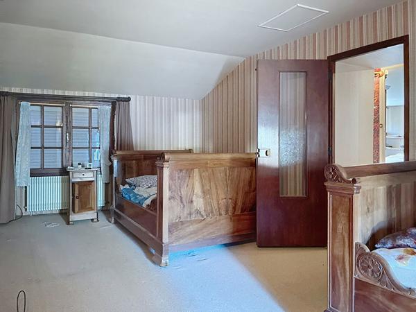 Maison à vendre à Pissotte - 5 pièces avec garage double