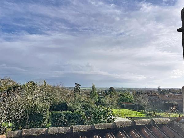 Maison à vendre à Pissotte - 5 pièces avec garage double