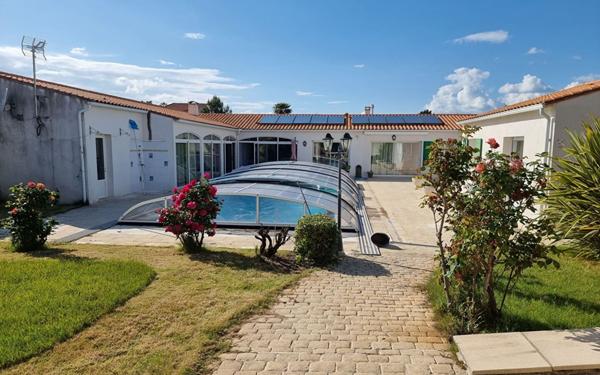 Maison à vendre    6 pièces •  Rivedoux-Plage