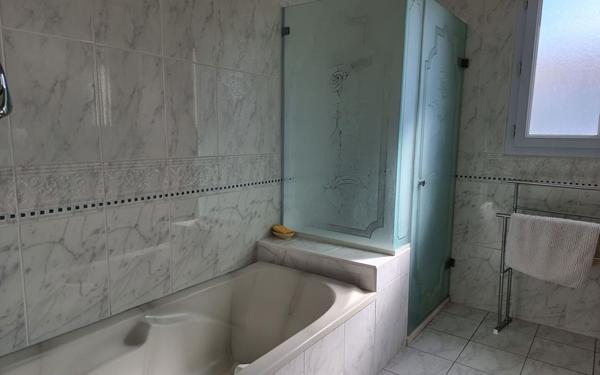 Maison à vendre    6 pièces •  Rivedoux-Plage