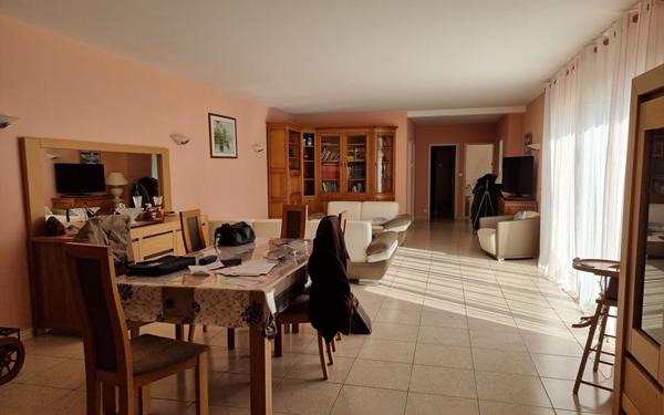 Maison à vendre    6 pièces •  Rivedoux-Plage