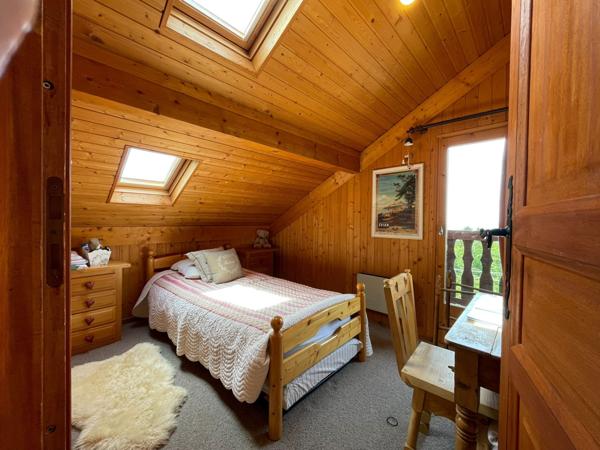 Charmant chalet familial à seulement 250 m de la télécabine – 4 chambres, terrasse ensoleillée et garage