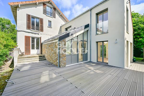 EXCLUSIVITÉ GUY HOQUET - Maison d'exception à vendre à Rueil-Malmaison - Bois Préau