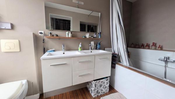 Maison à CROIX, 59170 - 5 pièces 135m²