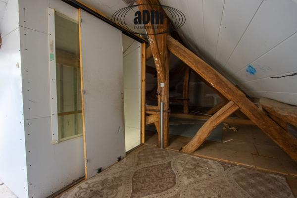 Maison
                                                                                                                                                                                                                                                                                                                        5 pièce(s)                                                                                                                                                                                                          4 chambre(s)                                                                                                                                                                                                          165  m²