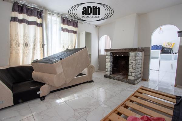 Maison
                                                                                                                                                                                                                                                                                                                        5 pièce(s)                                                                                                                                                                                                          4 chambre(s)                                                                                                                                                                                                          165  m²