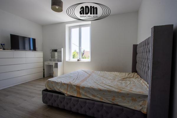 Maison
                                                                                                                                                                                                                                                                                                                        5 pièce(s)                                                                                                                                                                                                          4 chambre(s)                                                                                                                                                                                                          165  m²