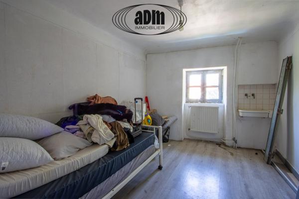 Maison
                                                                                                                                                                                                                                                                                                                        5 pièce(s)                                                                                                                                                                                                          4 chambre(s)                                                                                                                                                                                                          165  m²
