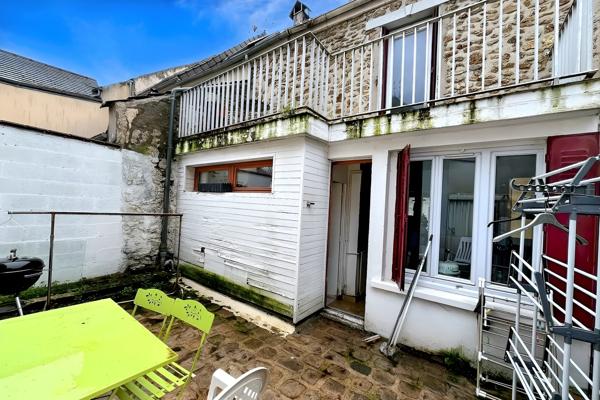 Maison
                                                                                                                                                                                                                                                                                                                        3 pièce(s)                                                                                                                                                                                                          2 chambre(s)                                                                                                                                                                                                          55  m²