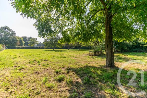 Terrain à vendre  2450 m2 QUELAINES ST GAULT - 53