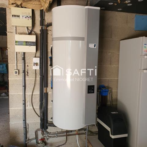 Beau pavillon, T5 sur sous sol de 85 m² avec combles aménageables