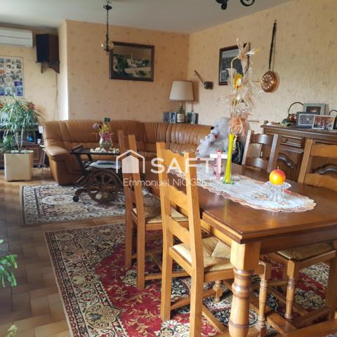 Beau pavillon, T5 sur sous sol de 85 m² avec combles aménageables