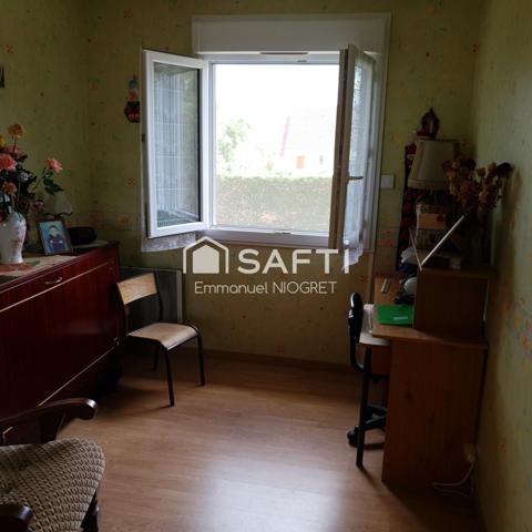 Beau pavillon, T5 sur sous sol de 85 m² avec combles aménageables