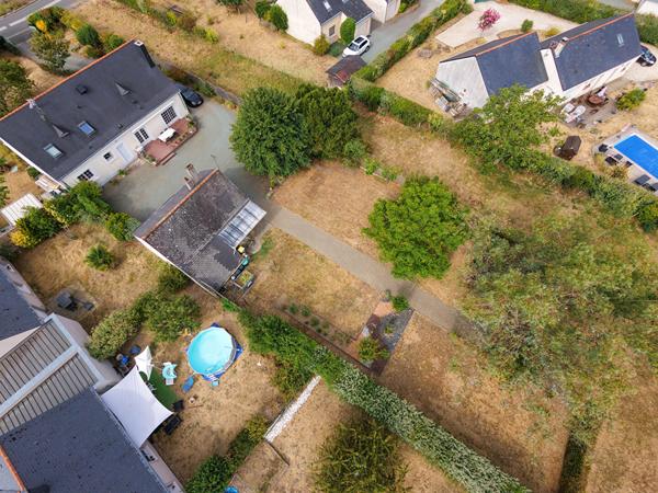 Maison d'exception à vendre sur Saint Saturnin sur Loire, havre de paix et de lumière