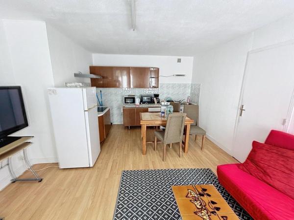 INVESTISSEURS – IMMEUBLES HYPERCENTRE CHERBOURG – +10% DE RENDEMENT BRUT POSSIBLE !