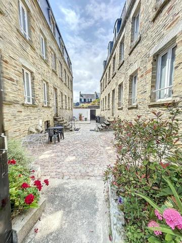 INVESTISSEURS – IMMEUBLES HYPERCENTRE CHERBOURG – +10% DE RENDEMENT BRUT POSSIBLE !