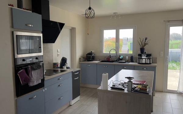 Maison à vendre    5 pièces • 99,89 m2 Veyrac