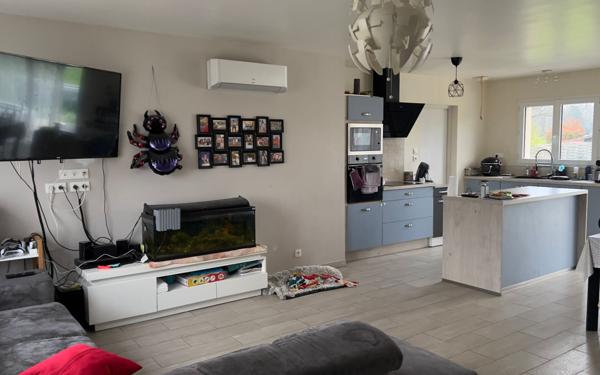 Maison à vendre    5 pièces • 99,89 m2 Veyrac