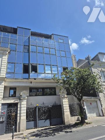 AVENUE CAMUS IMMEUBLE DE STANDING BUREAUX 