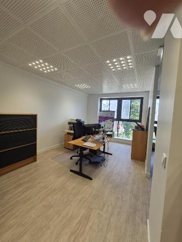 AVENUE CAMUS IMMEUBLE DE STANDING BUREAUX 