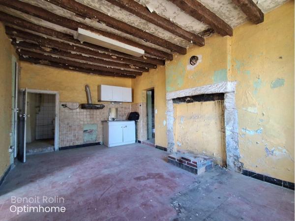 Maison à rénover entièrement – Environ 140 m² – Fort potentiel – Saosnes (72)