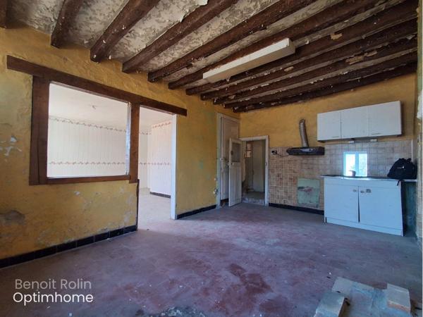 Maison à rénover entièrement – Environ 140 m² – Fort potentiel – Saosnes (72)