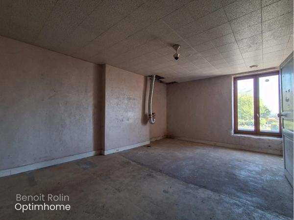 Maison à rénover entièrement – Environ 140 m² – Fort potentiel – Saosnes (72)