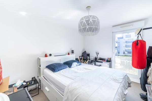 APPARTEMENT 2P avec LOGGIA et PARKING (À VENDRE LOUÉ) - CERGY PREFECTURE