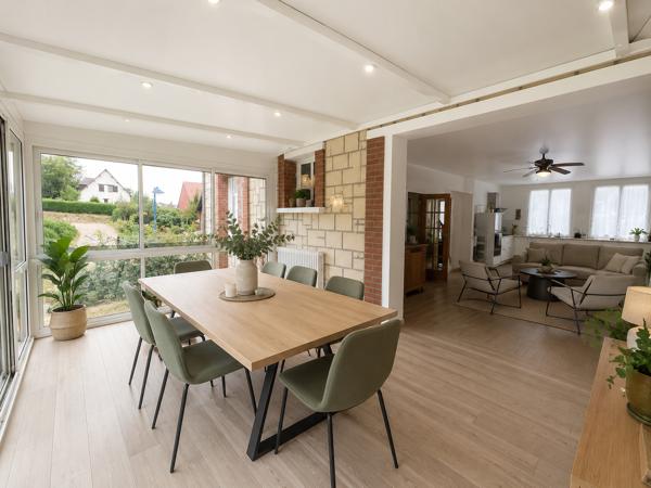 Maison
         6 pièces
        - 155 m² 391 000 € *