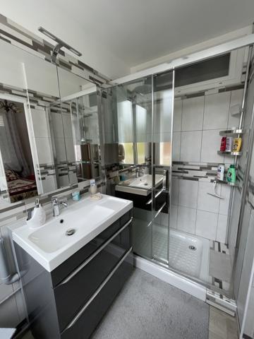Maison
         6 pièces
        - 155 m² 391 000 € *
