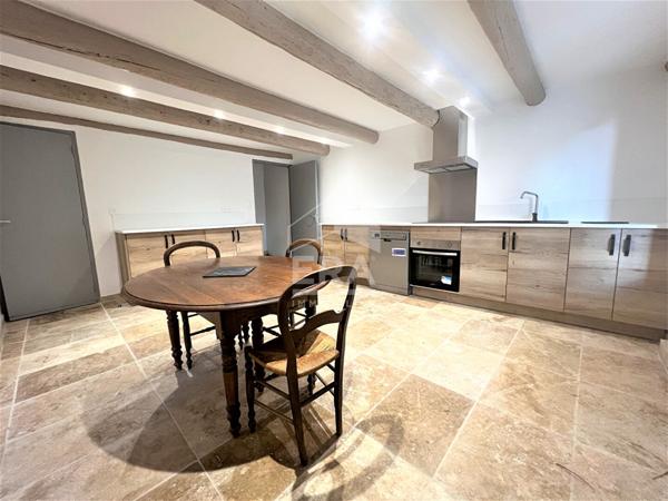 En campagne 128 m2 et 6000 m2 terrain