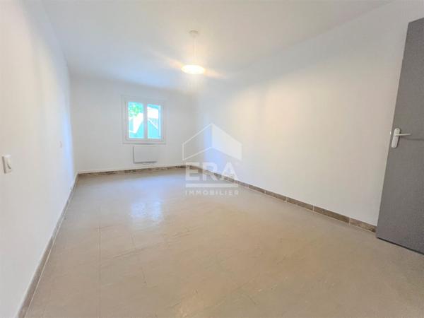 En campagne 128 m2 et 6000 m2 terrain