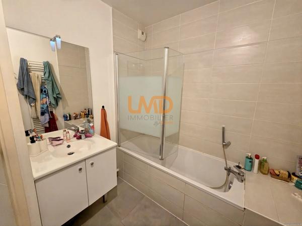 Appartement T4 avec 2 terrasses et parkings